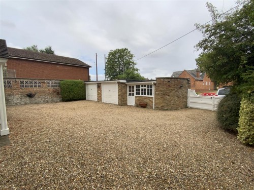 Fully Enclosed Front Garden & Drive