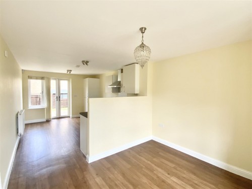 Kitchen/ Dining Room