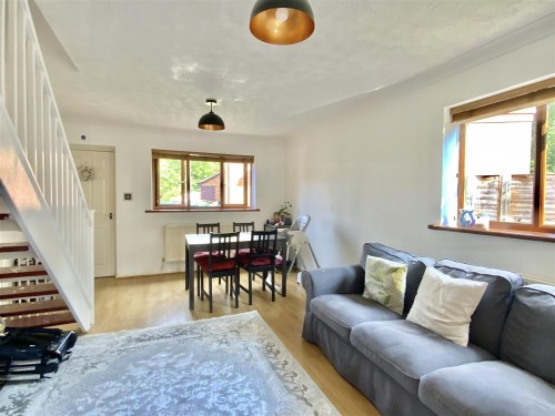 Sidlaw Court, Fullers Slade, Milton Keynes - Photo 2