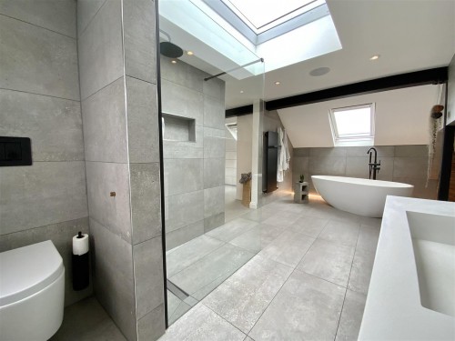 Master Suite Bathroom