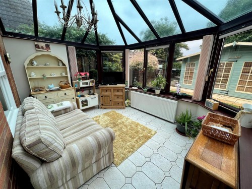 Dickens Drive, Old Stratford, Milton Keynes - Photo 7