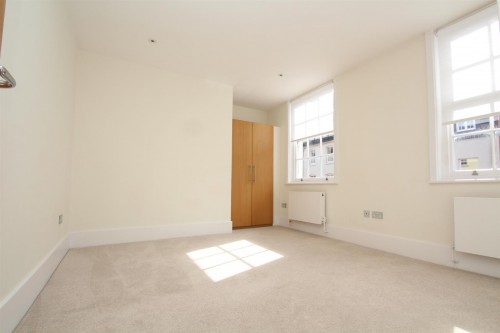 Bedroom 1.JPG