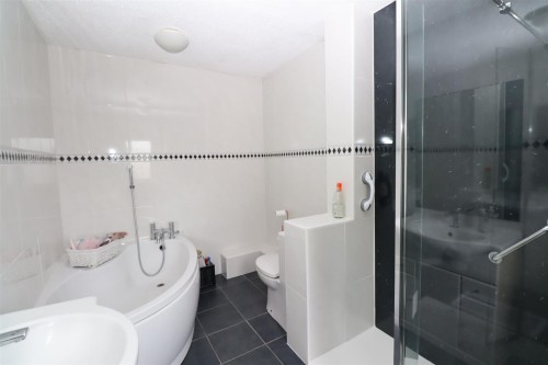 Milfoil Avenue, Conniburrow, Milton Keynes - Photo 16