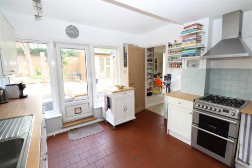 Great Linford - Photo 7