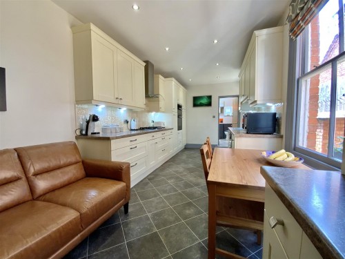 Stratford Road, Wolverton - Photo 10 Stratford Road, Wolverton - Photo 10