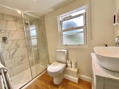 Master Suite - Shower Room