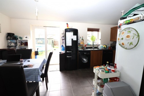 Kitchen/Diner Kitchen/Diner