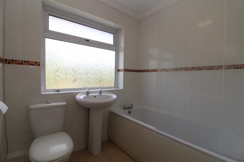 Bathroom.JPG