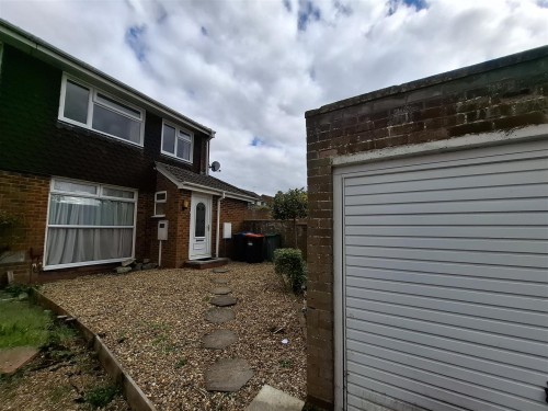 Front & Garage.jpg