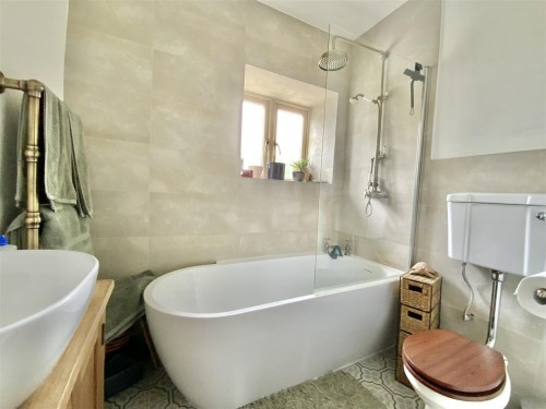 High Street, Potterspury, Towcester - Photo 10 High Street, Potterspury, Towcester - Photo 10