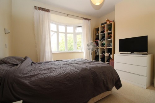 Bedroom 1.JPG