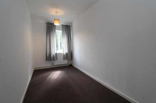 Bedroom 2.JPG