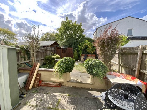 Burnet, Stantonbury - Photo 11