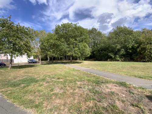 Burnet, Stantonbury - Photo 12