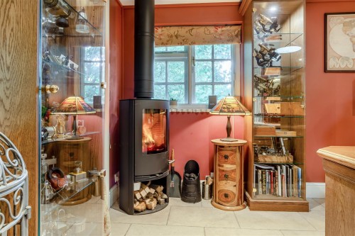 8657653-interior23.jpg