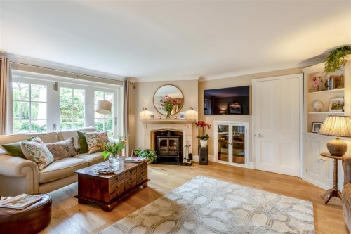 8657653-interior01.jpg