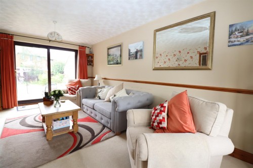 Rathbone Close, Crownhill - Photo 2