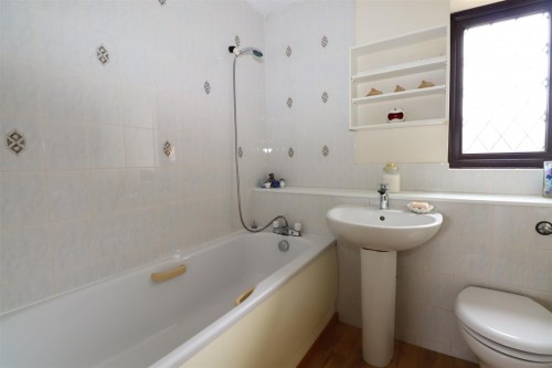Rathbone Close, Crownhill - Photo 12