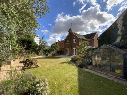 Vicarage Road, Stony Stratford, Milton Keynes - Photo 2