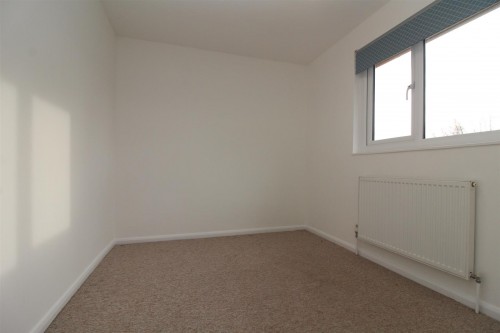 Bedroom 2.JPG
