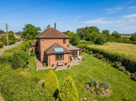 Click the photo for more details of Allerton House, 2a, Stoke Goldington, High Street