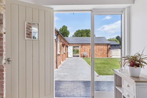 new2-9b67439ac23725a67fb06e3266ad0b88.jpg new2-9b67439ac23725a67fb06e3266ad0b88.jpg