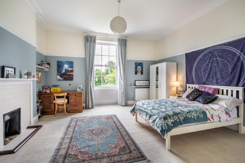 8608621-interior33.jpg
