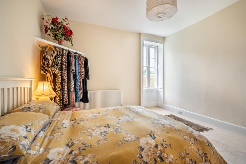 8608621-interior39.jpg