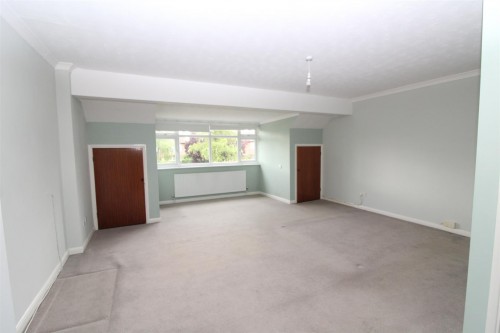 Bedroom 1.JPG