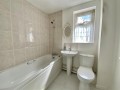Lanthorn Close, Neath Hill - Thumbnail 11