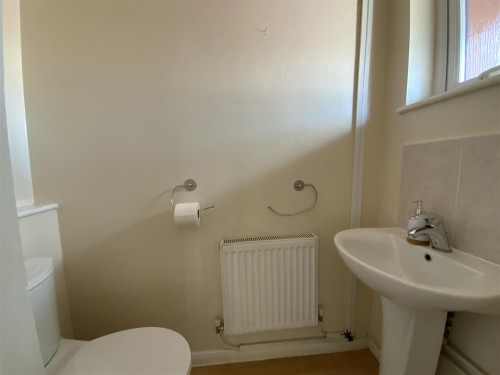 Lanthorn Close, Neath Hill - Photo 6
