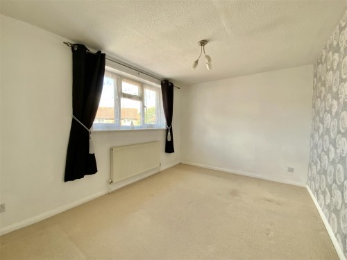 Lanthorn Close, Neath Hill - Photo 8