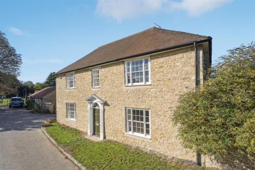Vicarage Road, Bradwell Village, Milton Keynes - Photo 12