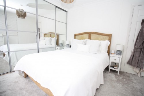 bed 1