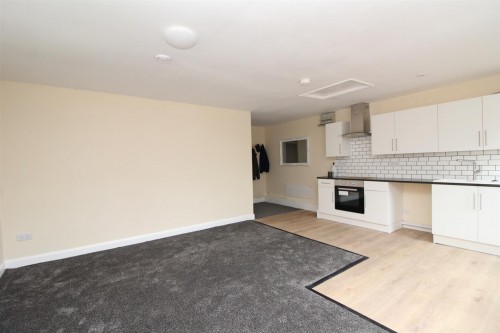 Lounge & Kitchen.JPG