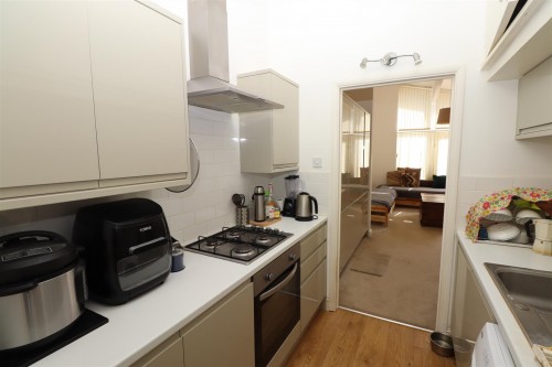 Bessemer Court, Blakelands - Photo 7