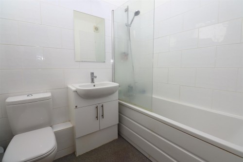 Bessemer Court, Blakelands - Photo 8