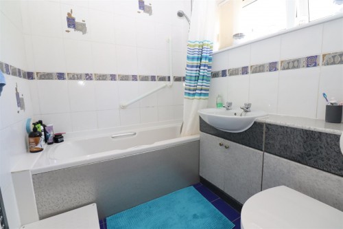 Great Denson, Eaglestone, Milton Keynes - Photo 9