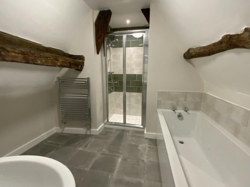 En-suite (Second Floor)