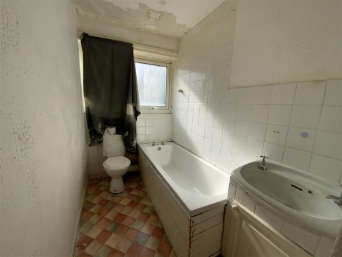 Woolmans, Fullers Slade, Milton Keynes - Photo 2