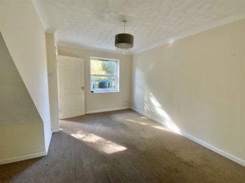 Newbridge Oval, Emerson Valley, Milton Keynes - Photo 2