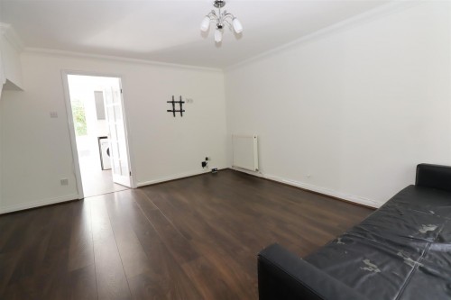 Pickering Drive, Emerson Valley - Photo 2