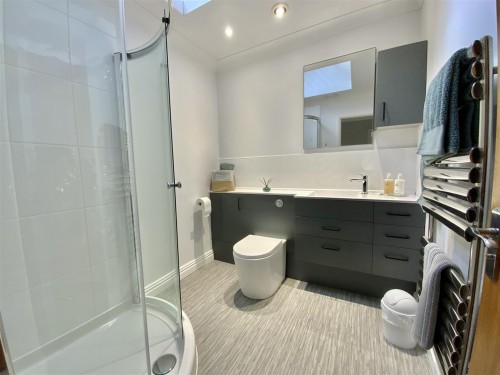 Family Shower Room