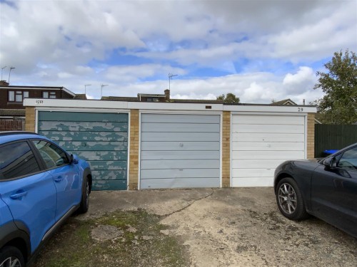 Garage (Middle) Garage (Middle)