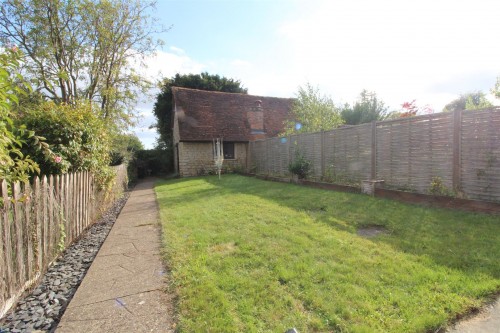 Garden.JPG Garden.JPG