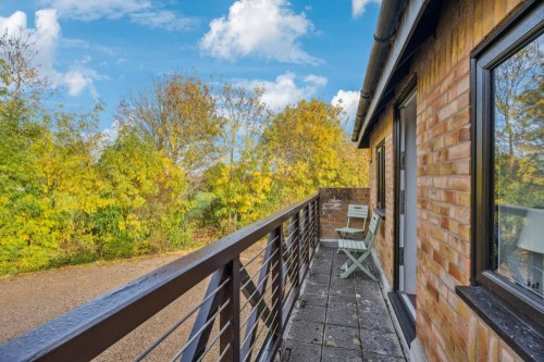 DSC06504-ec4077ae39936854a0721af76e20fe39 - 800px.