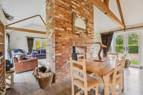 DSC06799-a27fee51ca86c892fca9701d2c1faac8 - 800px.