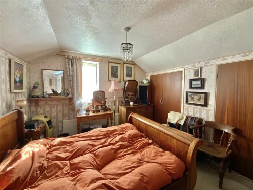 Bedroom 3  (first floor) Bedroom 3  (first floor)