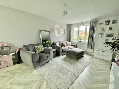 Petersham Close, Newport Pagnell - Photo 3