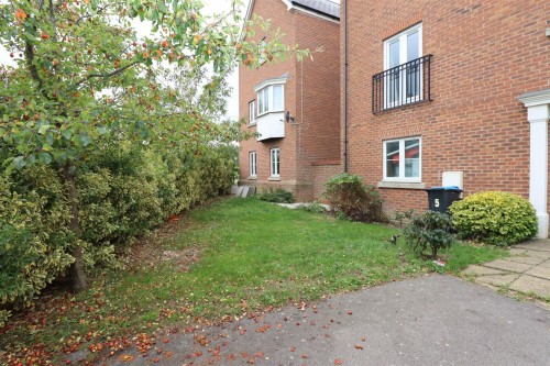 Lemmon Walk, Oxley Park, Milton Keynes, MK4 4JB - Photo 16